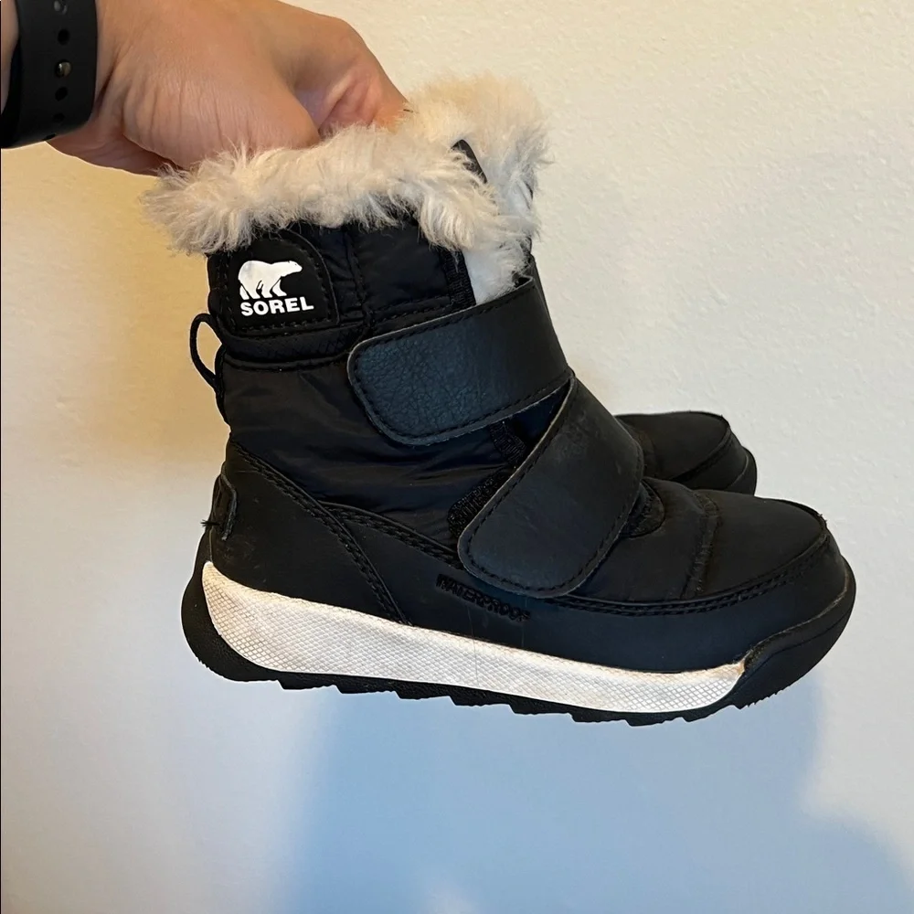 Sorel Black Winter Boots with Faux Fur Trim